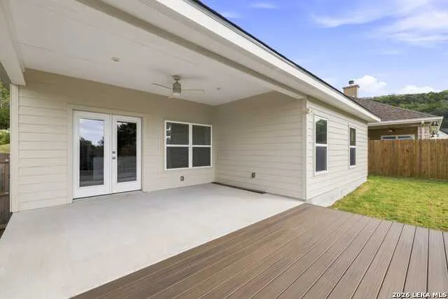 1153 Norfolk Ln Kerrville, TX 78028