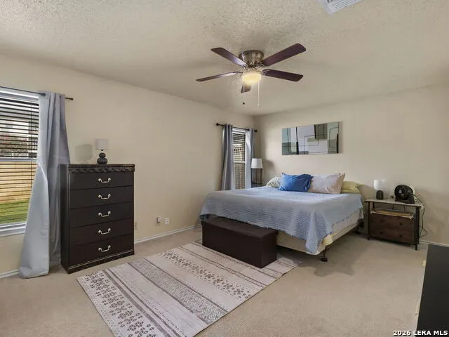 8746 Park Olympia Universal City, TX 78148