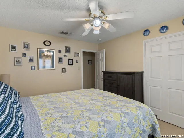8746 Park Olympia Universal City, TX 78148