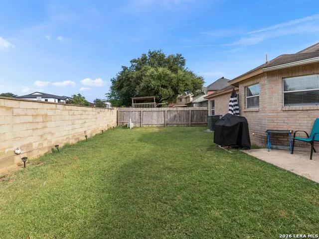 8746 Park Olympia Universal City, TX 78148