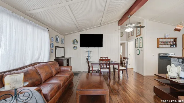 326 CEDAR DR Canyon Lake, TX 78133