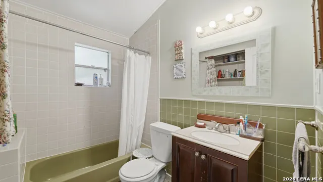 326 CEDAR DR Canyon Lake, TX 78133