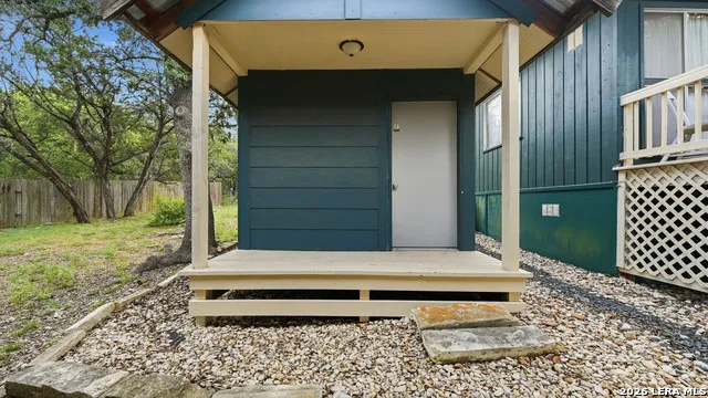 326 CEDAR DR Canyon Lake, TX 78133