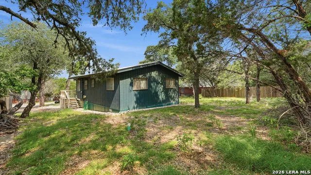 326 CEDAR DR Canyon Lake, TX 78133