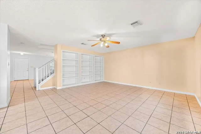 797 KILLARNEY RD Floresville, TX 78114