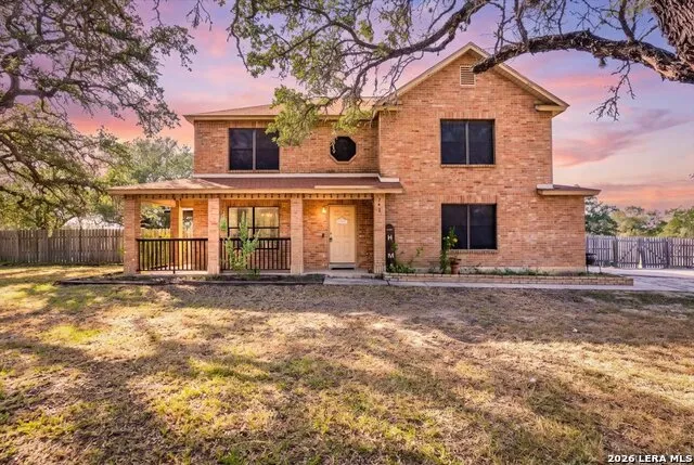797 KILLARNEY RD Floresville, TX 78114
