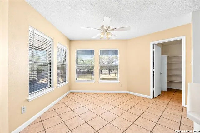 797 KILLARNEY RD Floresville, TX 78114