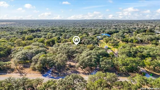 797 KILLARNEY RD Floresville, TX 78114