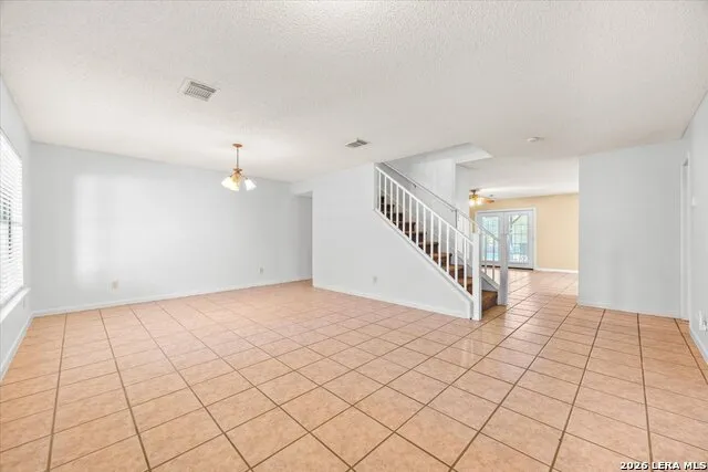 797 KILLARNEY RD Floresville, TX 78114