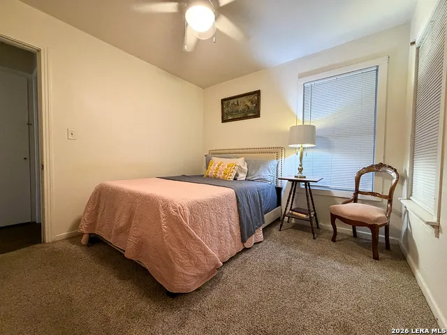 707 E Jones Beeville, TX 78102