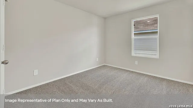 1035 Gladys Run Seguin, TX 78155