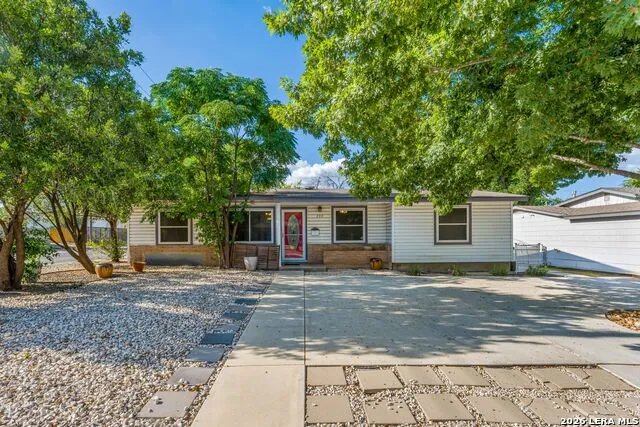359 Pilgrim Dr San Antonio, TX 78213