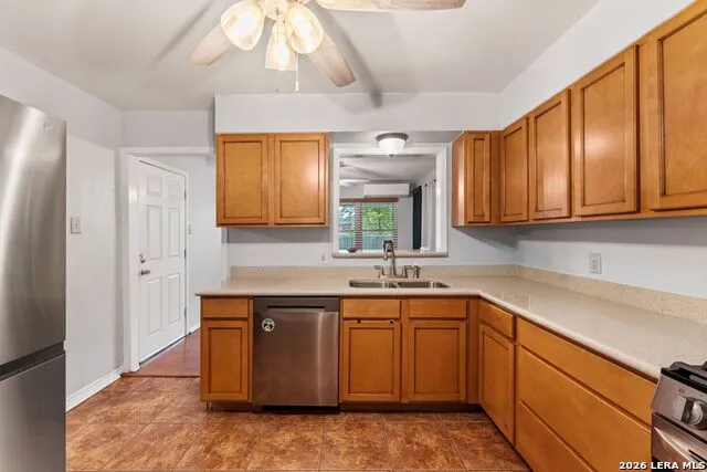 359 Pilgrim Dr San Antonio, TX 78213