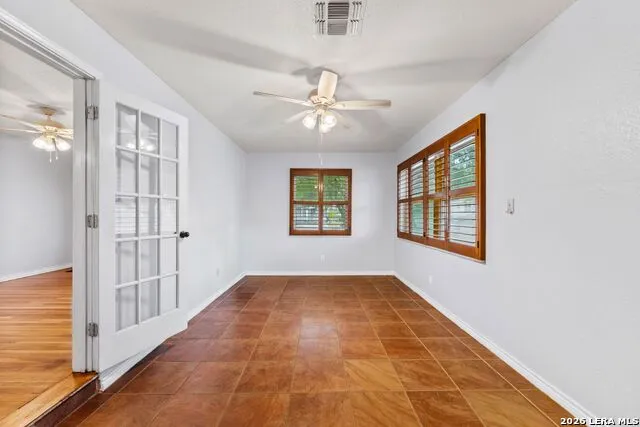 359 Pilgrim Dr San Antonio, TX 78213