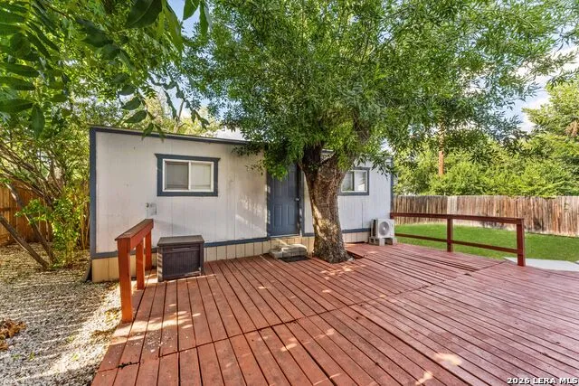 359 Pilgrim Dr San Antonio, TX 78213