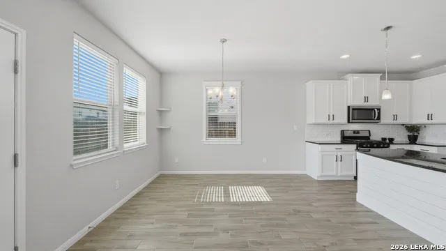 172 Brady Creek Leander, TX 78641