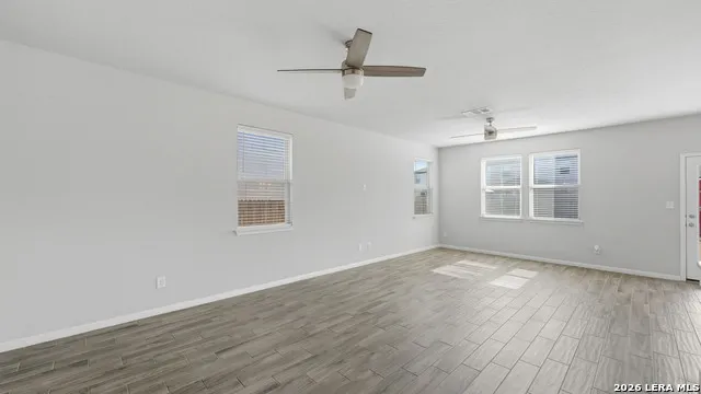 172 Brady Creek Leander, TX 78641
