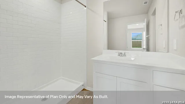 1006 Gladys Run Seguin, TX 78155