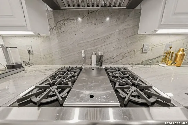 123 EATON ST #102 Unit 102 Alamo Heights, TX 78209