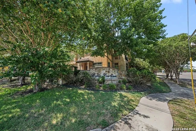 123 EATON ST #102 Unit 102 Alamo Heights, TX 78209