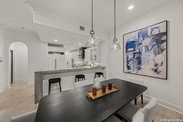 123 EATON ST #102 Unit 102 Alamo Heights, TX 78209