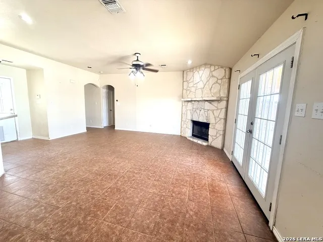 116 Palomino Trail Natalia, TX 78059