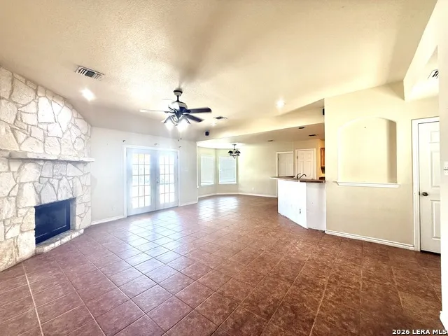116 Palomino Trail Natalia, TX 78059
