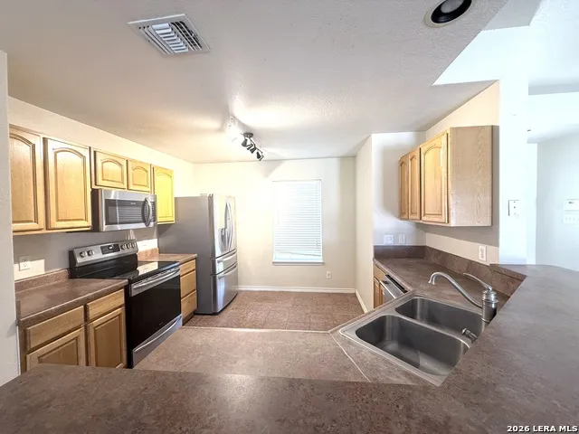 116 Palomino Trail Natalia, TX 78059