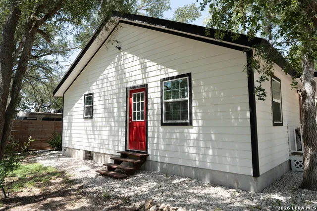 1627 FOREST LAKE DR Spring Branch, TX 78070
