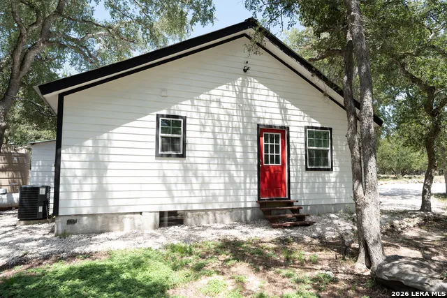 1627 FOREST LAKE DR Spring Branch, TX 78070