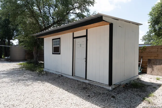1627 FOREST LAKE DR Spring Branch, TX 78070