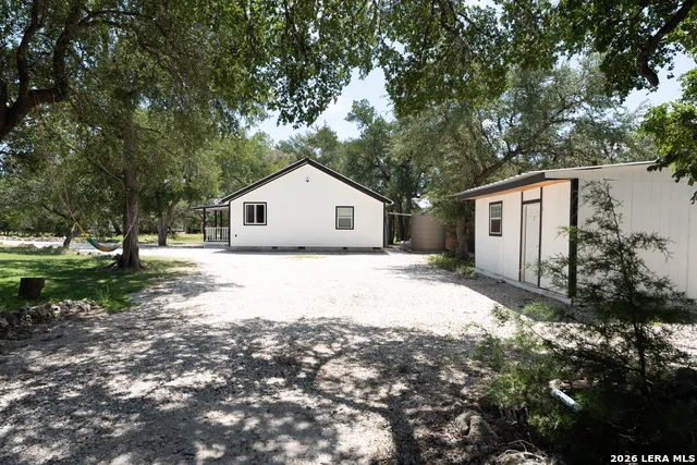 1627 FOREST LAKE DR Spring Branch, TX 78070
