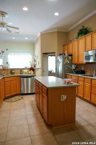 1115 OLYMPIC CLB San Antonio, TX 78260