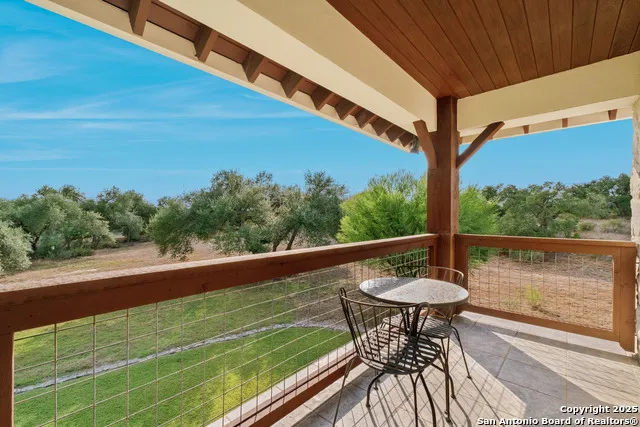 1043 Twin River Canyon Lake, TX 78133
