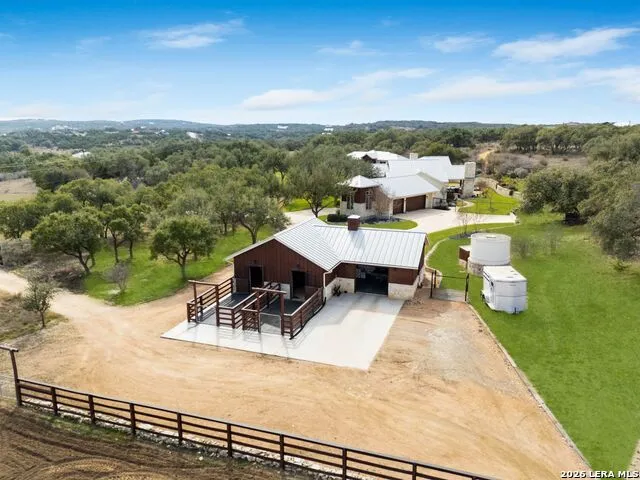 1043 Twin River Canyon Lake, TX 78133
