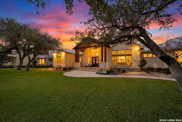 1043 Twin River Canyon Lake, TX 78133