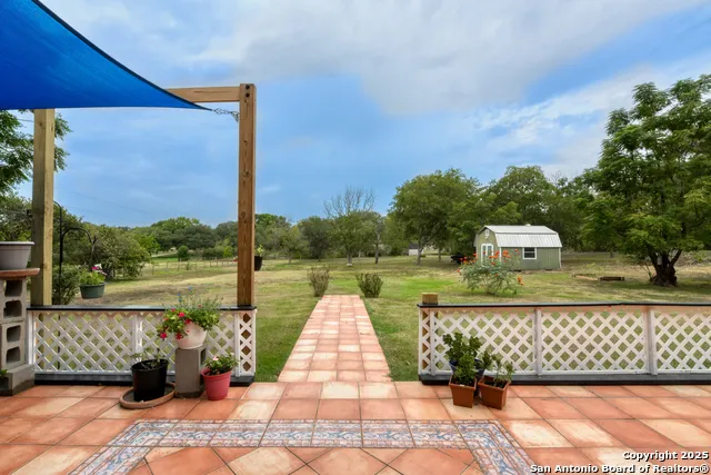 510 RUDELOFF RD Seguin, TX 78155