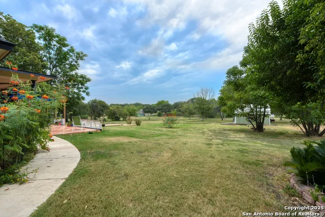 510 RUDELOFF RD Seguin, TX 78155