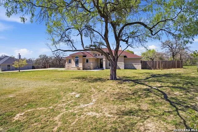 133 SENDERA CROSSING La Vernia, TX 78121