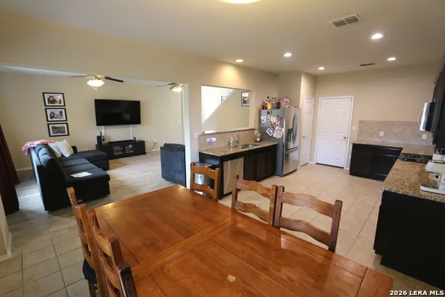 449 Auburn Park Selma, TX 78154