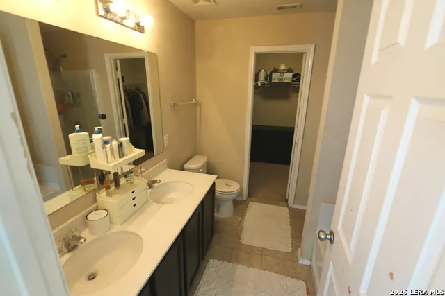 449 Auburn Park Selma, TX 78154