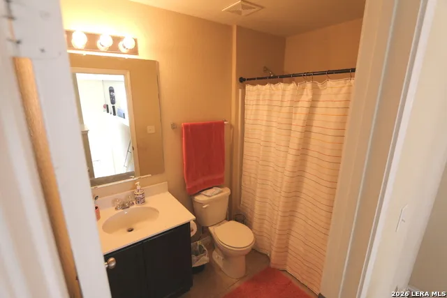 449 Auburn Park Selma, TX 78154