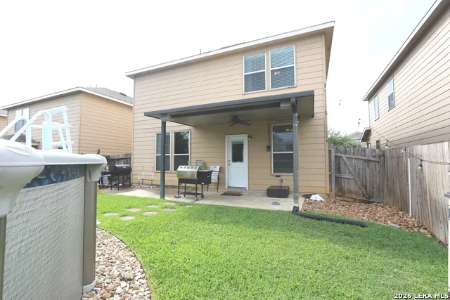 449 Auburn Park Selma, TX 78154