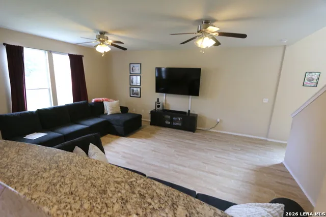 449 Auburn Park Selma, TX 78154