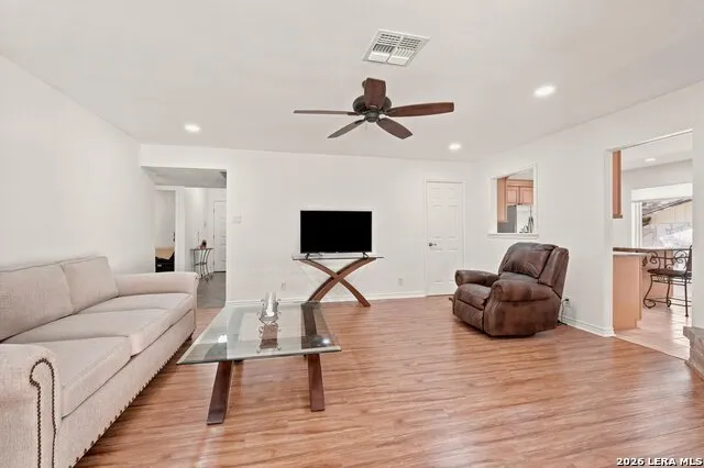 2414 WILDERNESS HL San Antonio, TX 78231