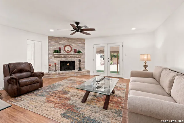 2414 WILDERNESS HL San Antonio, TX 78231