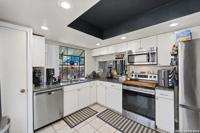 6405 Honey HL San Antonio, TX 78229