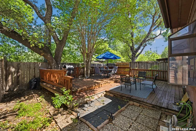 6405 Honey HL San Antonio, TX 78229