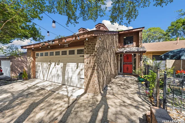 6405 Honey HL San Antonio, TX 78229