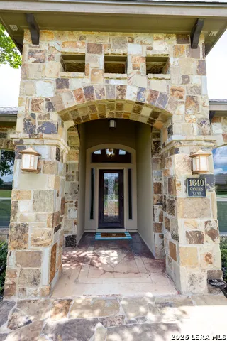 1640 CAMDEN LN Pleasanton, TX 78064